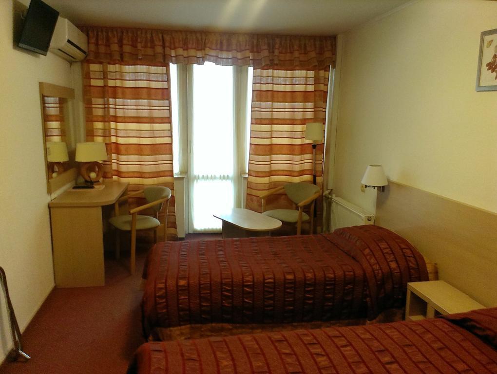 أوديسا Hotel Mirniy Resort المظهر الخارجي الصورة