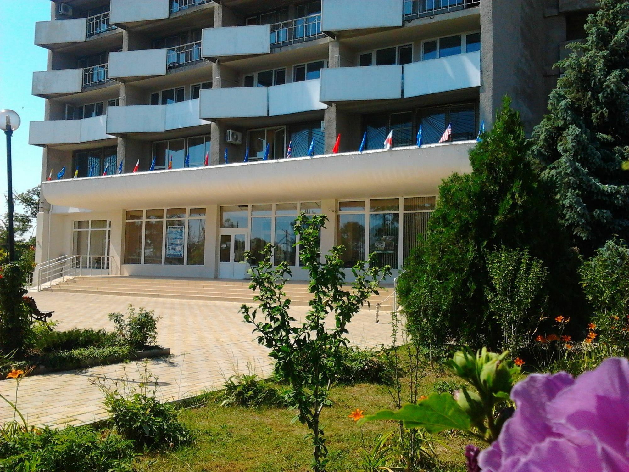 أوديسا Hotel Mirniy Resort المظهر الخارجي الصورة